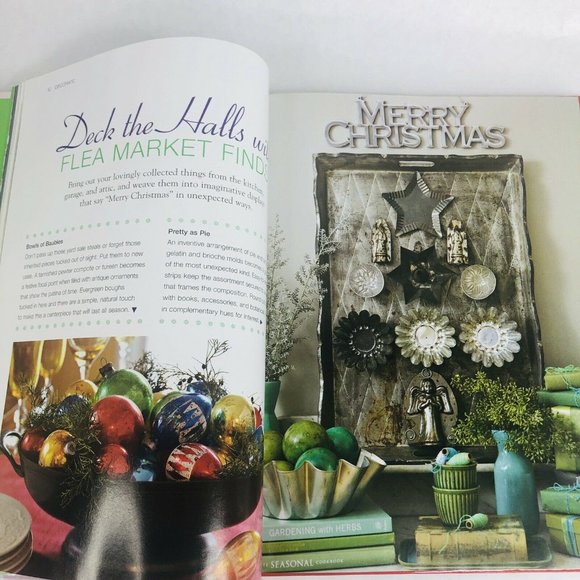 2 Christmas With SOUTHERN LIVING Books 1983 2011 Cookbooks Recipes Decorating - Picture 5 of 12